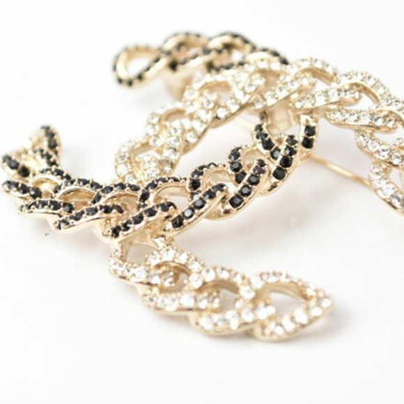 CHANEL Black Logo Brooch - Picture 6 of 6